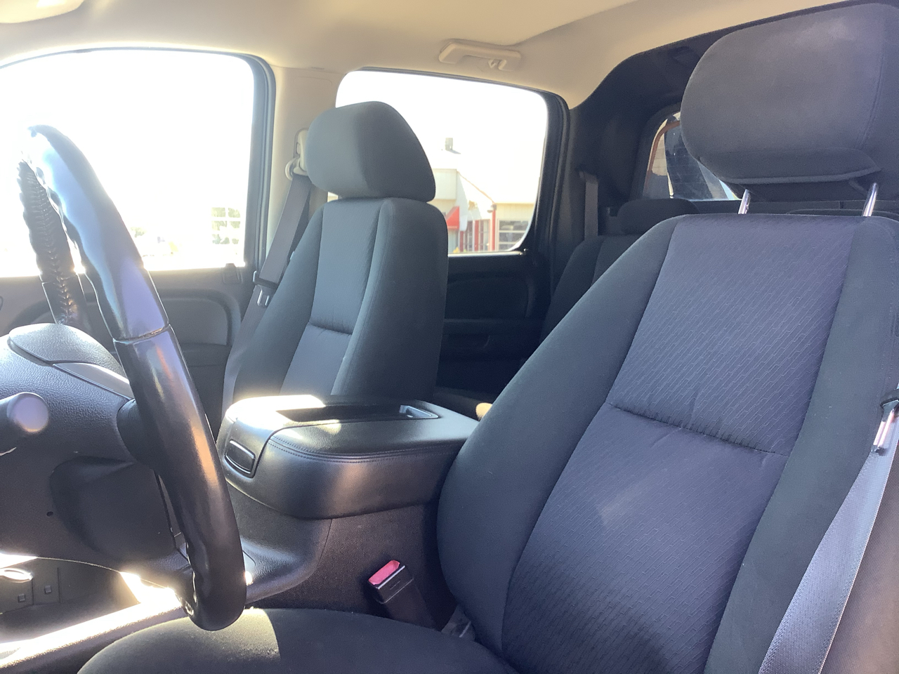 Chevrolet Avalanche LS 4WD 2013