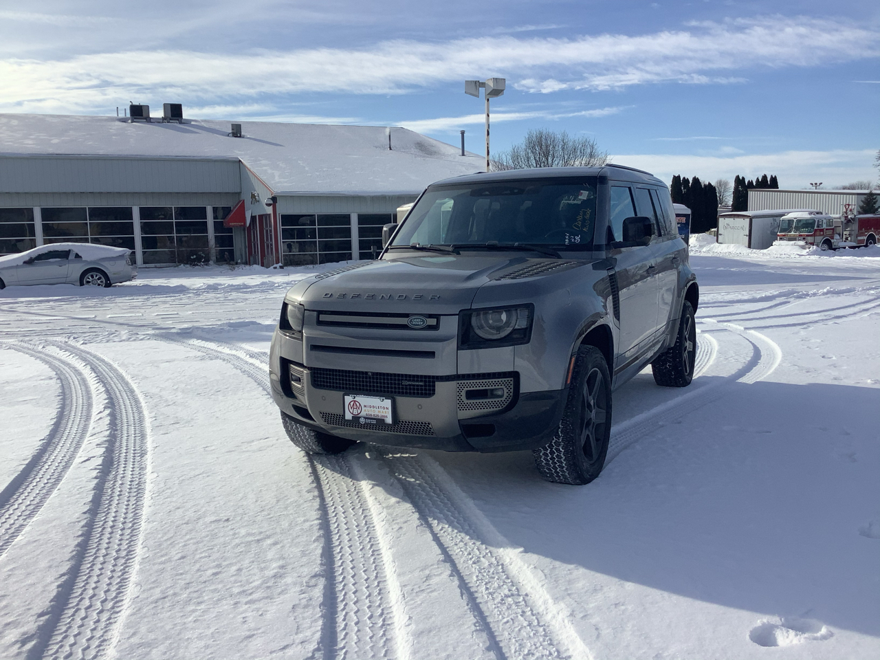 2022 Land Rover Defender X-Dynamic SE's photo