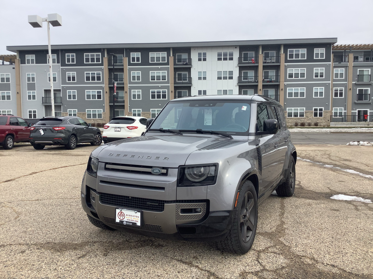2022 Land Rover Defender X-Dynamic SE's photo