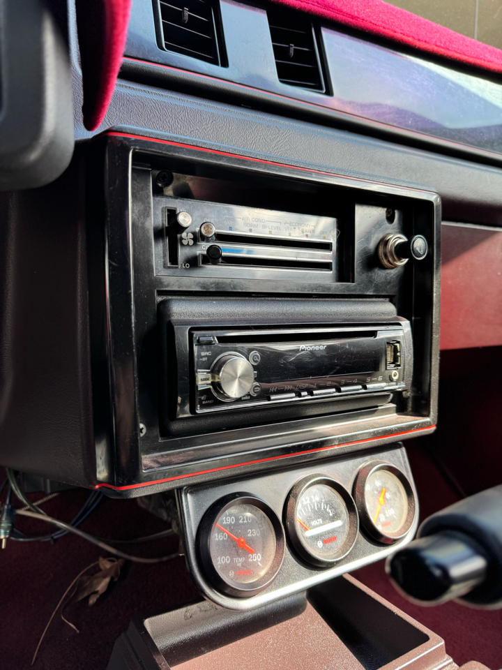 Chevrolet Monte Carlo 2dr Cpe SS 1988