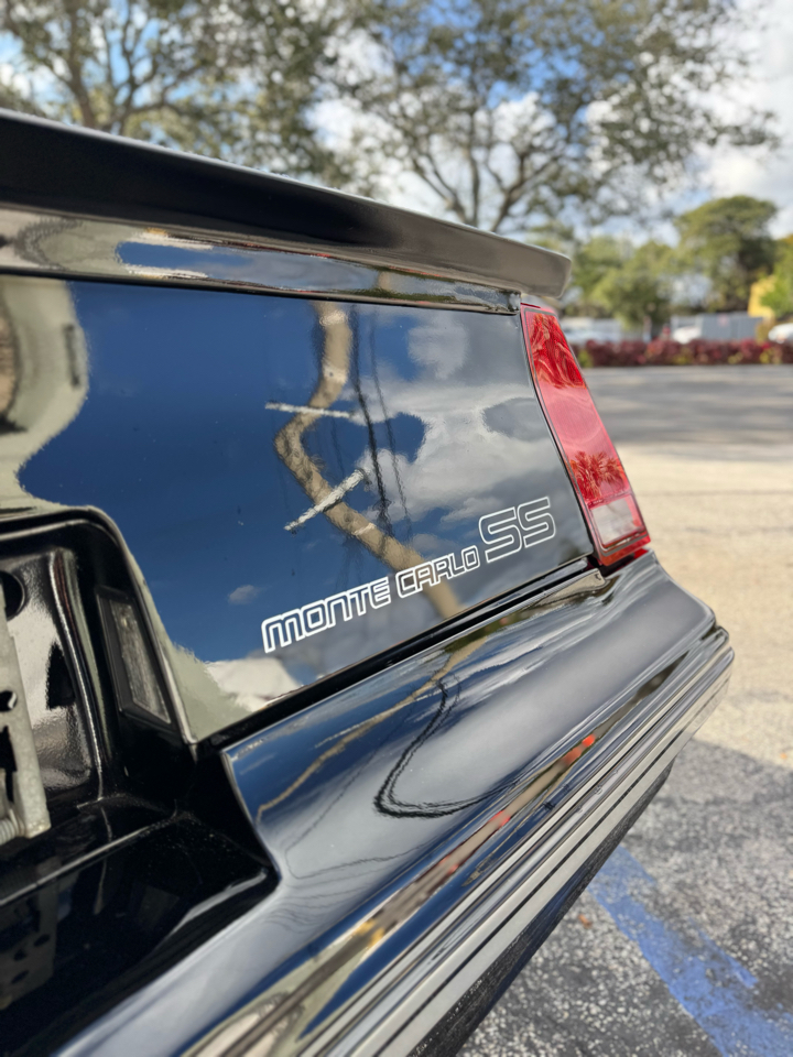 Chevrolet Monte Carlo 2dr Cpe SS 1986