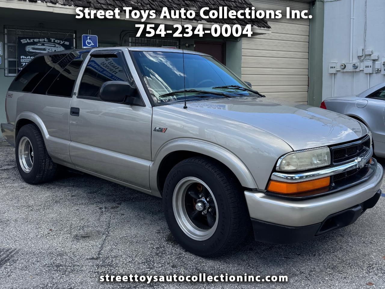 2000 Chevrolet Blazer LS 2-Door 2WD