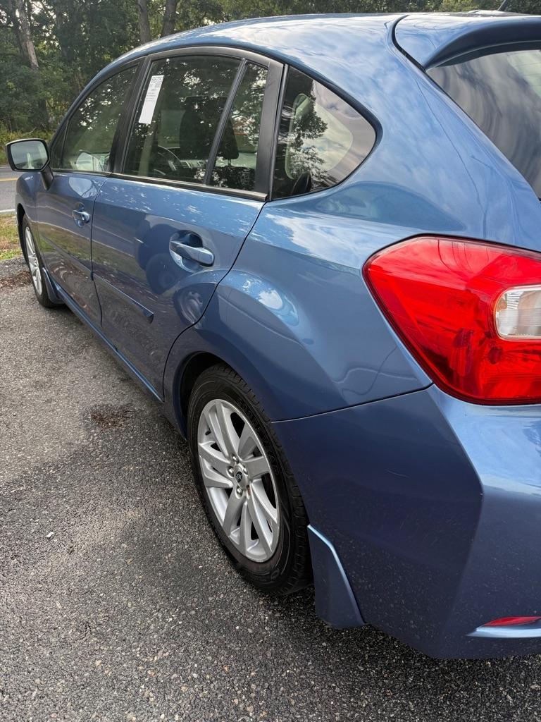 2016 Subaru Impreza Premium - Photo 6