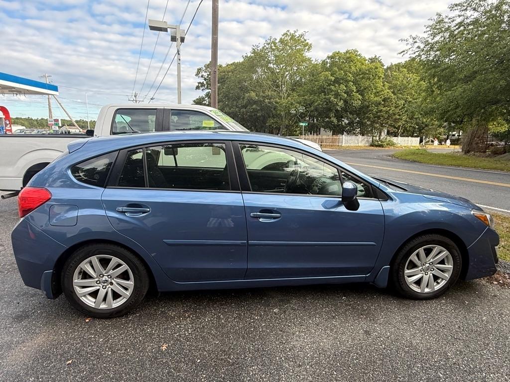 2016 Subaru Impreza Premium - Photo 9