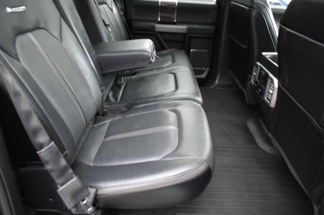 Ford F-150 Platinum SuperCrew 4WD 2017 Ford F-150 Platinum SuperCrew 4WD 2017