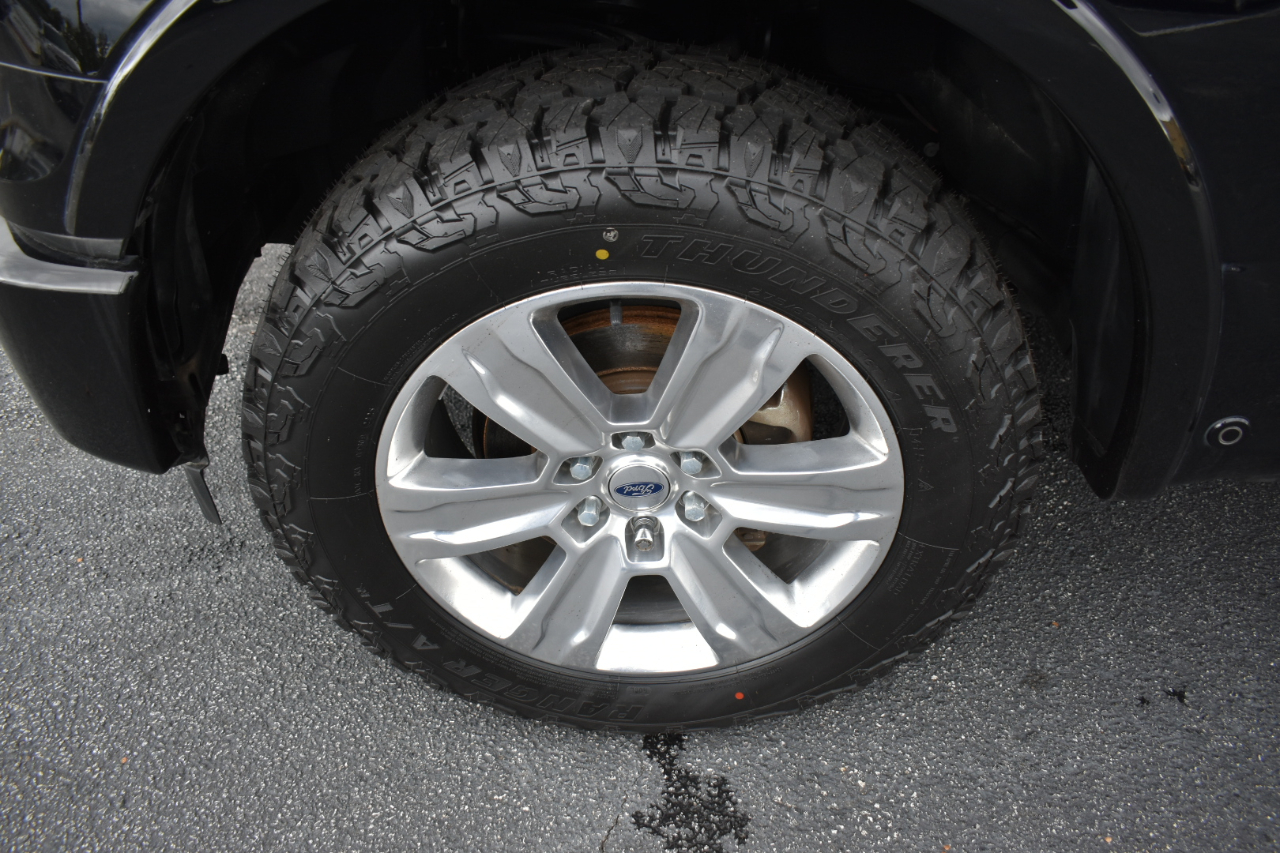 Ford F-150 Platinum SuperCrew 4WD 2017 Ford F-150 Platinum SuperCrew 4WD 2017