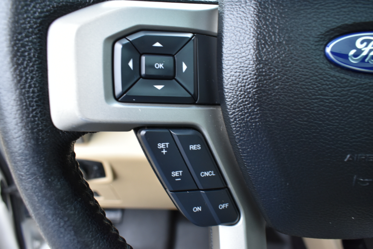 Ford F-150 Lariat SuperCrew 4WD 2016 Ford F-150 Lariat SuperCrew 4WD 2016