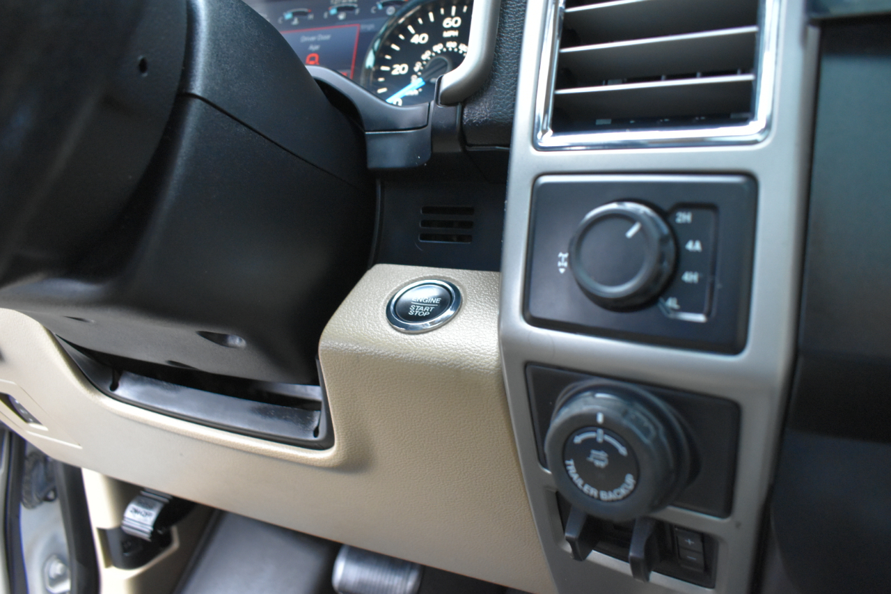 Ford F-150 Lariat SuperCrew 4WD 2016 Ford F-150 Lariat SuperCrew 4WD 2016