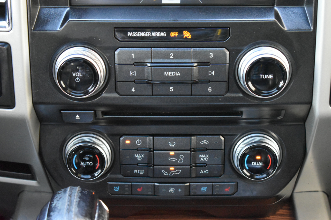 Ford F-150 Lariat SuperCrew 4WD 2015 Ford F-150 Lariat SuperCrew 4WD 2015