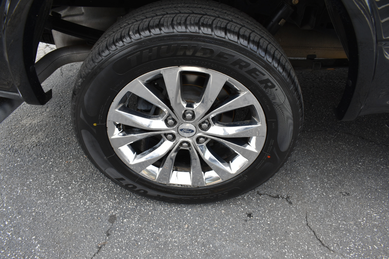 Ford F-150 Lariat SuperCrew 4WD 2015 Ford F-150 Lariat SuperCrew 4WD 2015