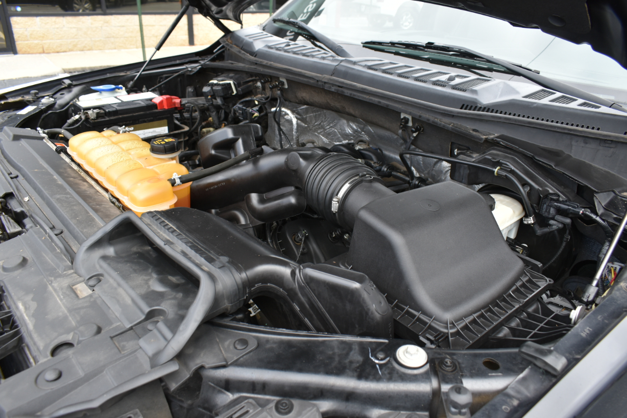 Ford F-150 Lariat SuperCrew 4WD 2015 Ford F-150 Lariat SuperCrew 4WD 2015