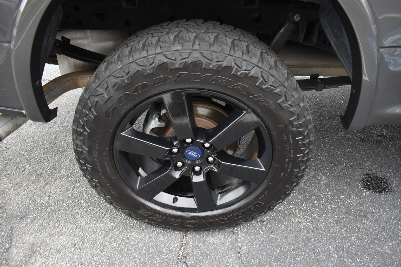 Ford F-150 Lariat SuperCrew 4WD 2019 Ford F-150 Lariat SuperCrew 4WD 2019