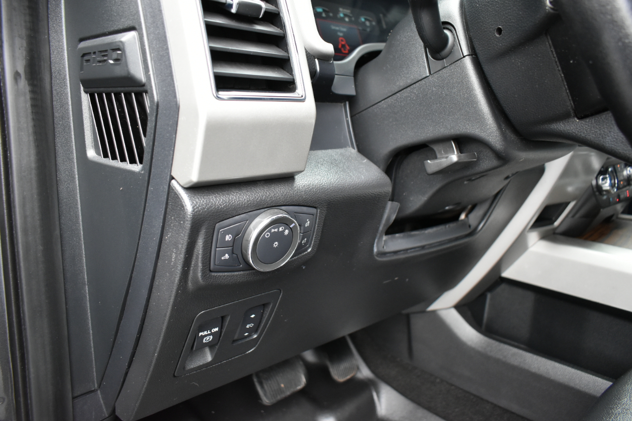 Ford F-150 Lariat SuperCrew 4WD 2019 Ford F-150 Lariat SuperCrew 4WD 2019