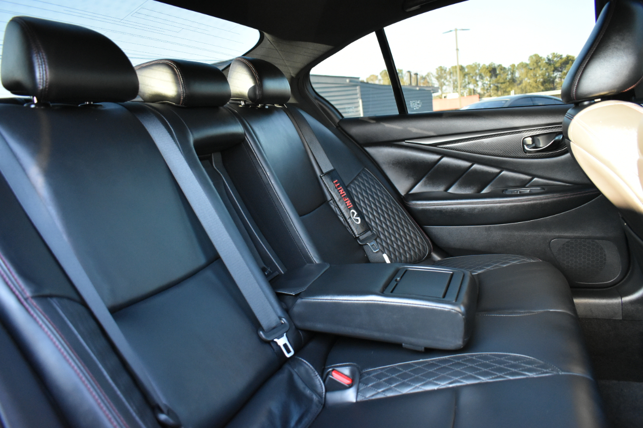 Infiniti Q50 Red Sport 400 2021