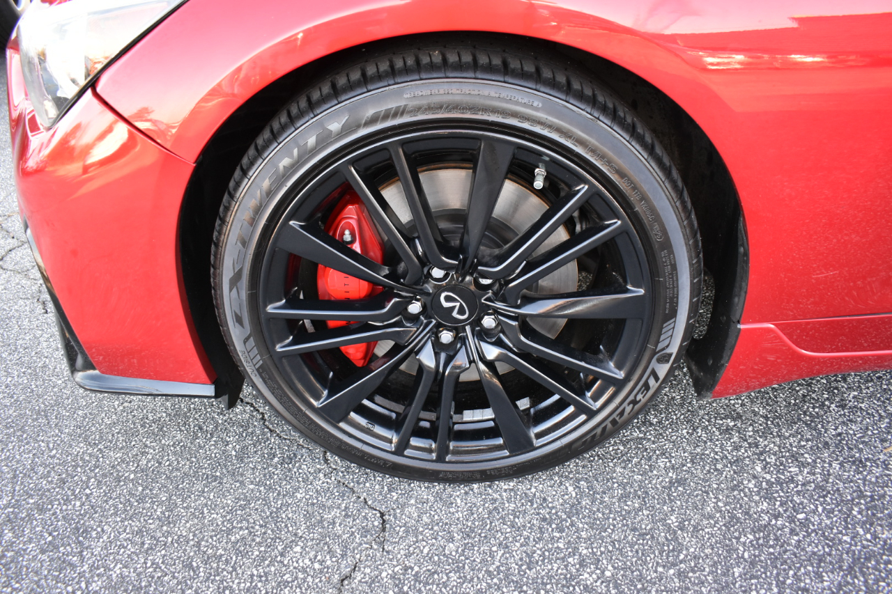 Infiniti Q50 Red Sport 400 2021