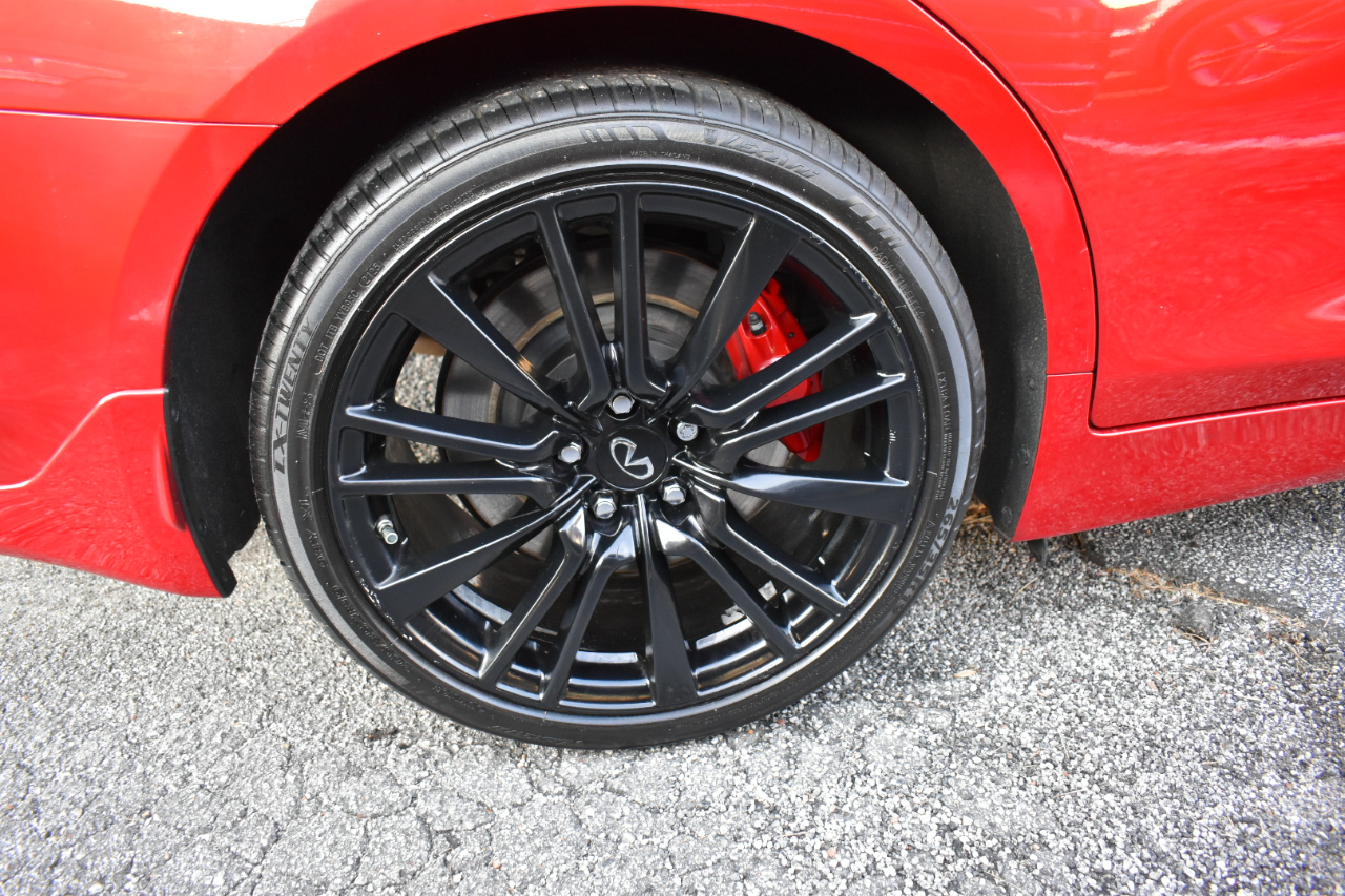 Infiniti Q50 Red Sport 400 2021