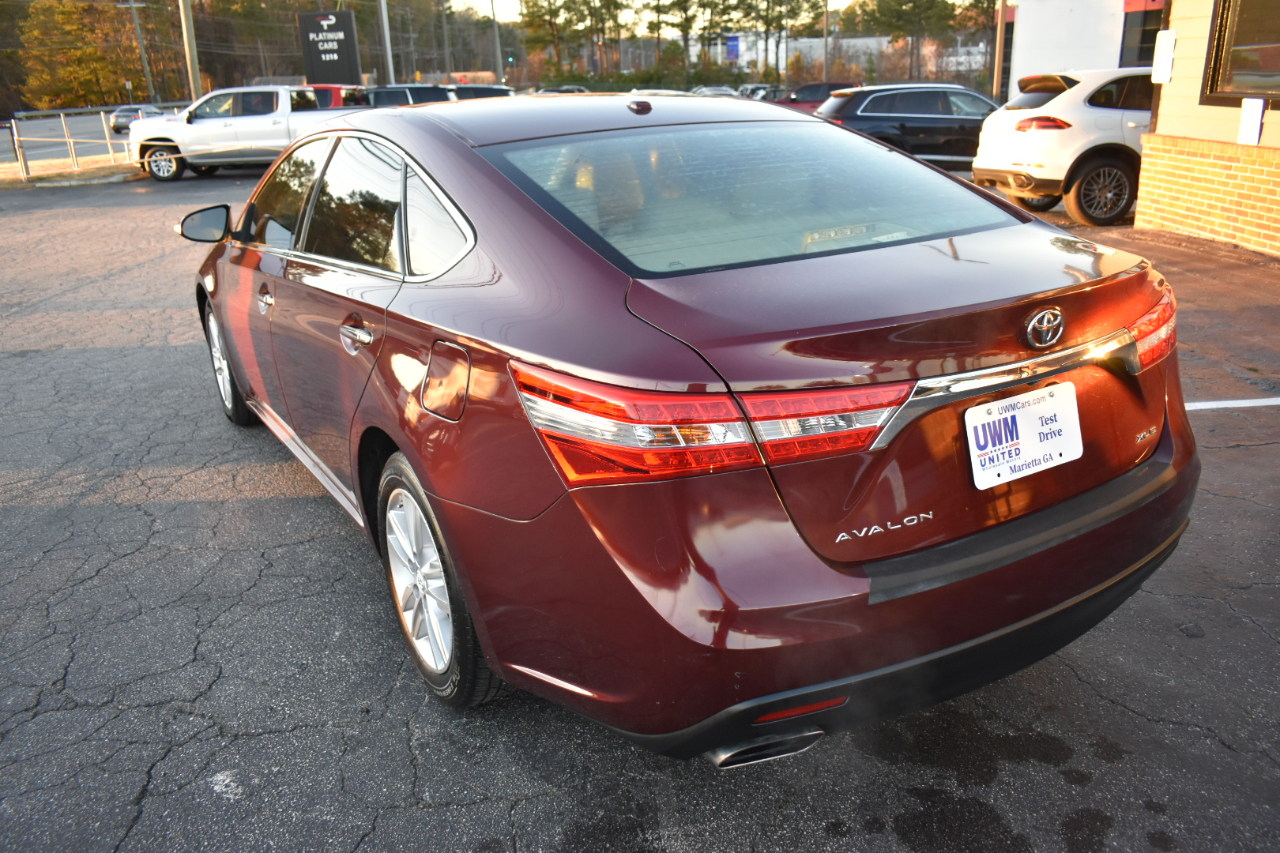 Toyota Avalon XLE Premium 2015