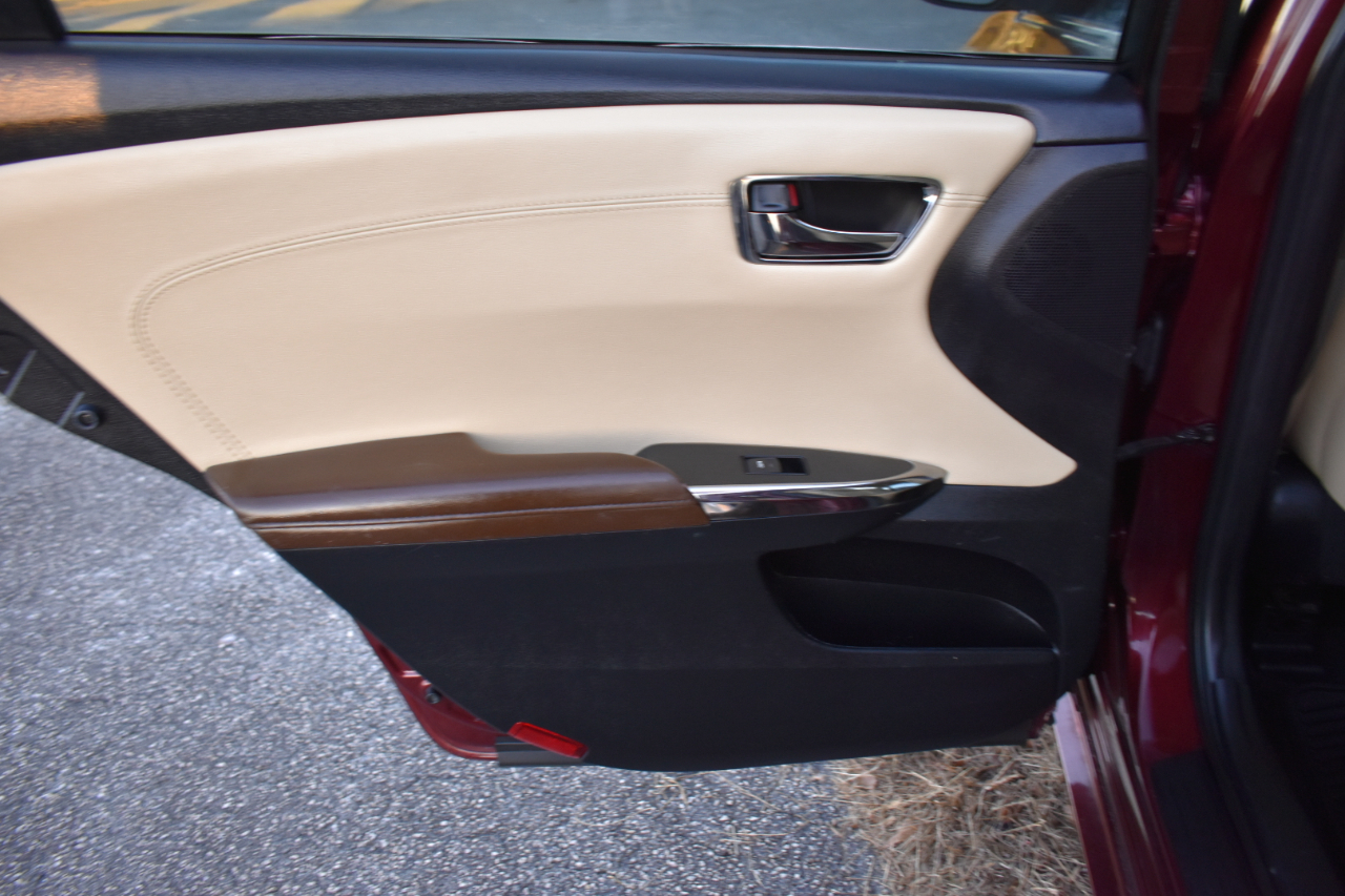 Toyota Avalon XLE Premium 2015