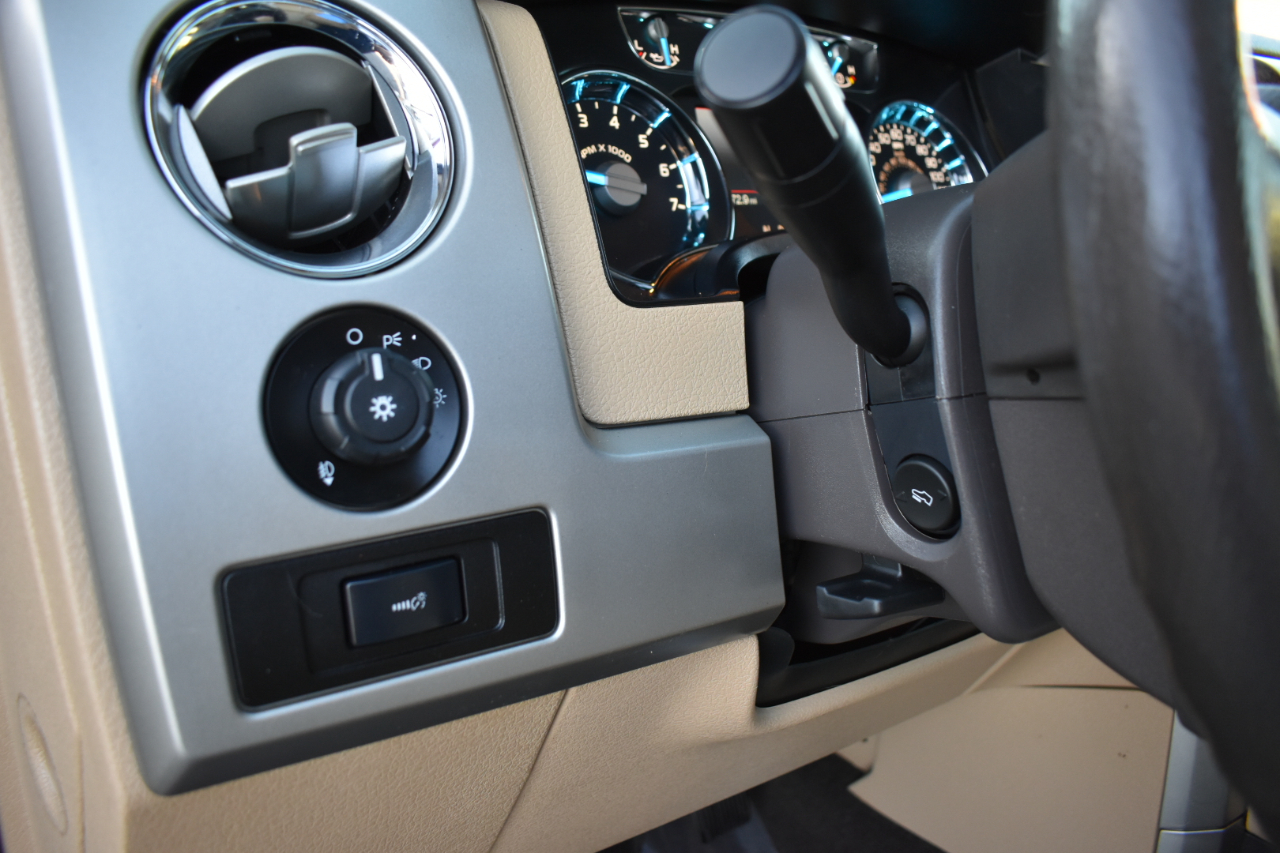 Ford F-150 Lariat SuperCrew 2WD 2013