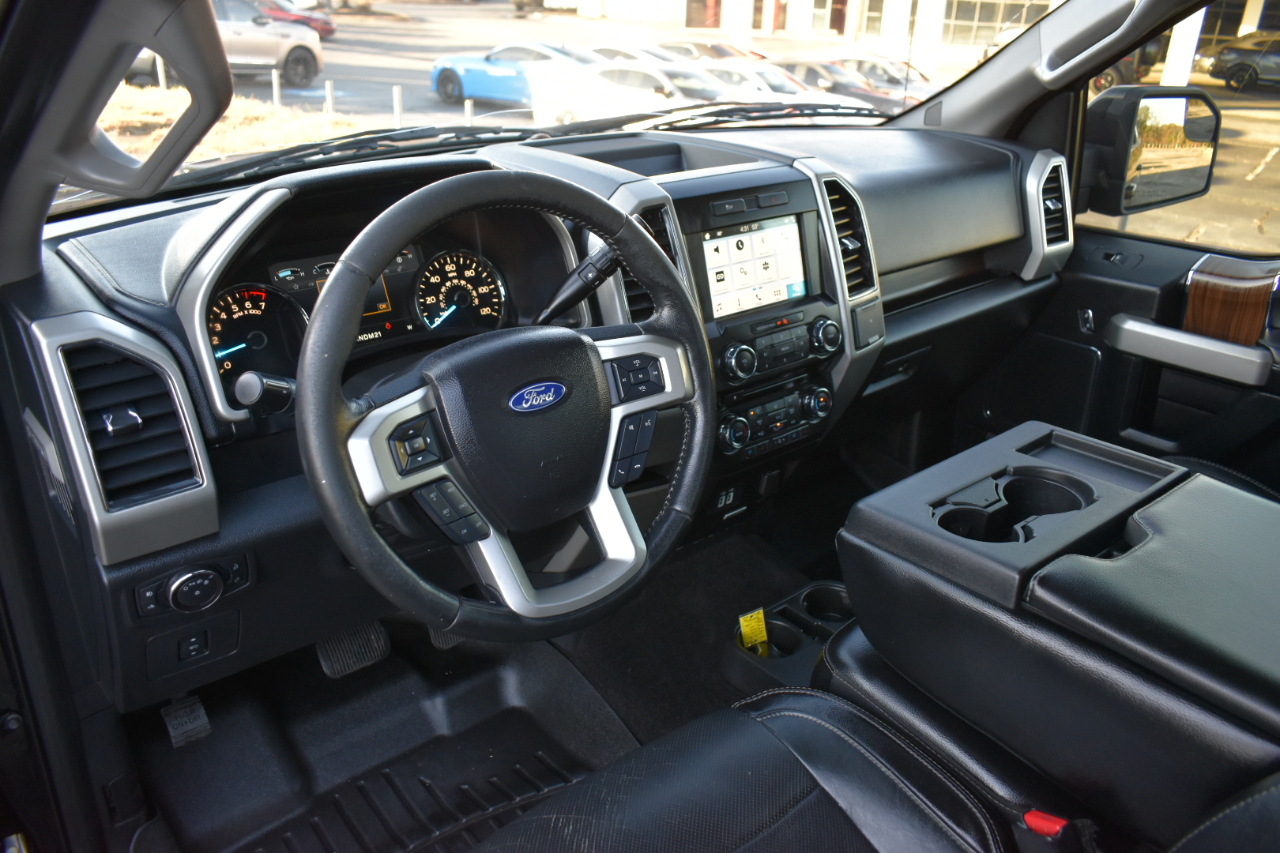 Ford F-150 Lariat SuperCrew 4WD 2017