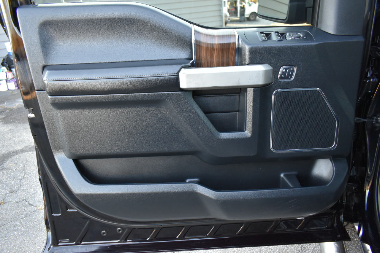 Ford F-150 Lariat SuperCrew 4WD 2017