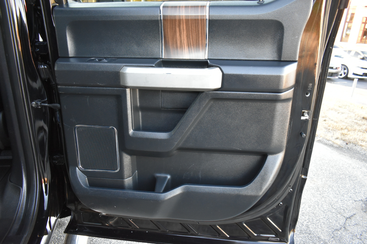 Ford F-150 Lariat SuperCrew 4WD 2017