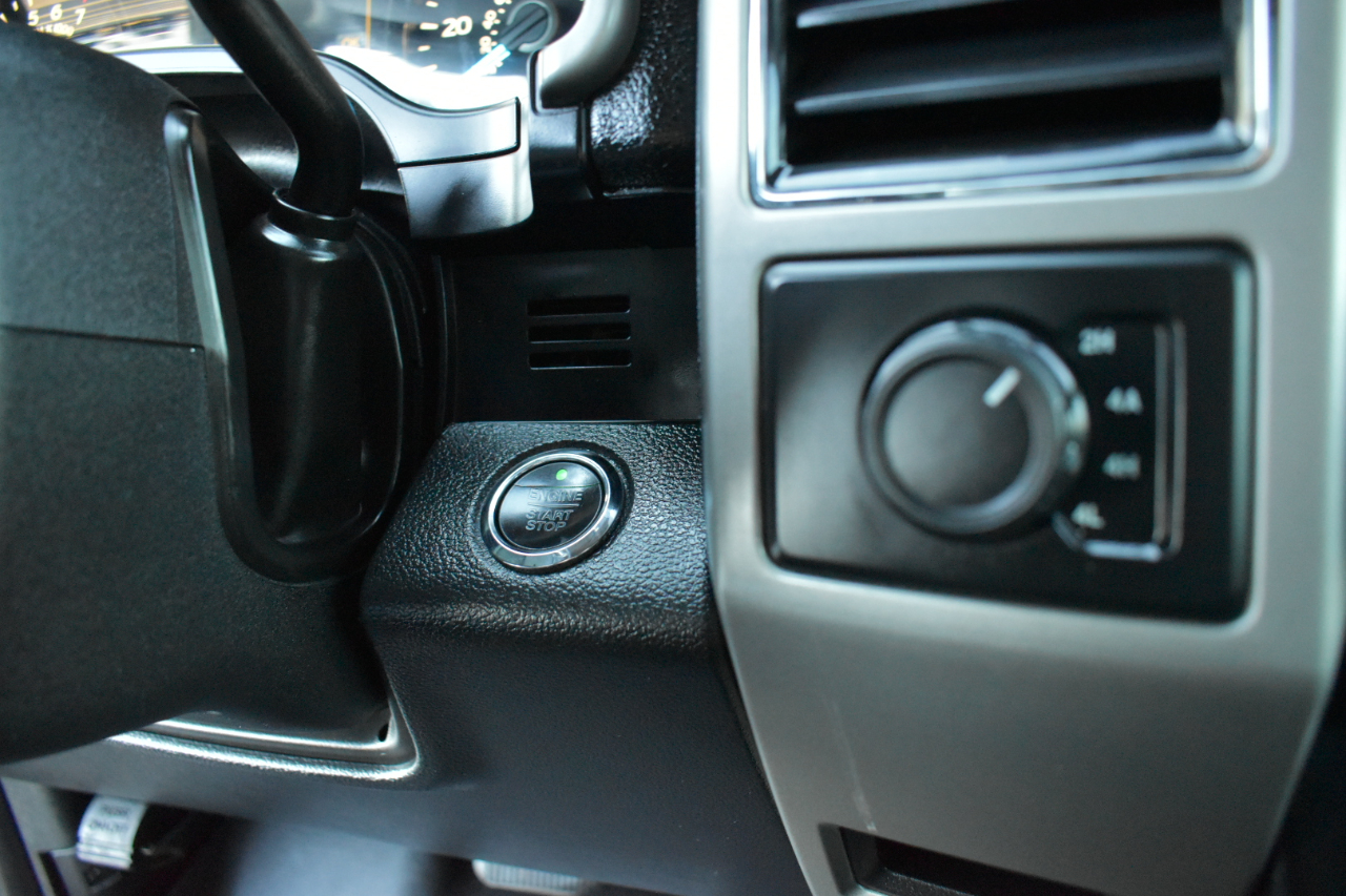 Ford F-150 Lariat SuperCrew 4WD 2017