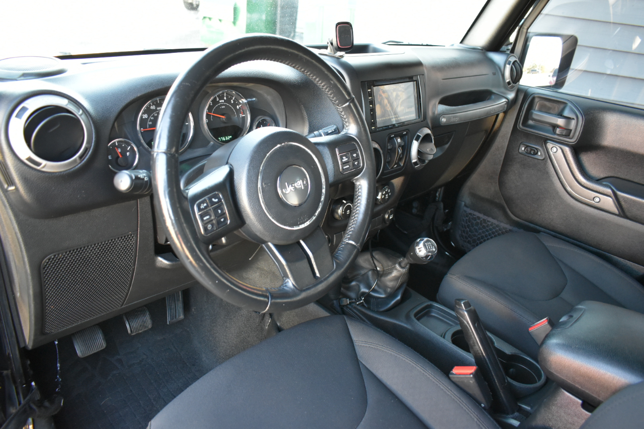 Jeep Wrangler Unlimited Sport 4WD 2017