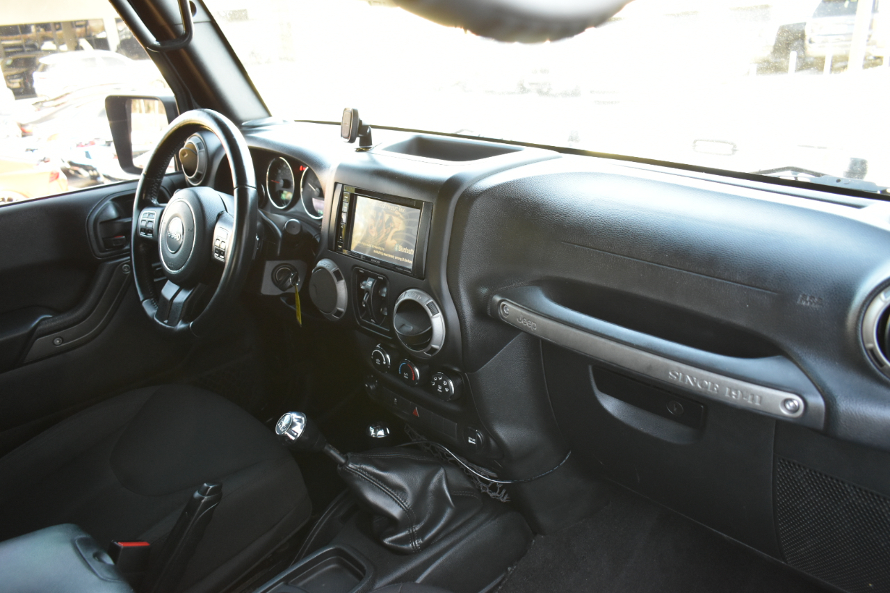 Jeep Wrangler Unlimited Sport 4WD 2017