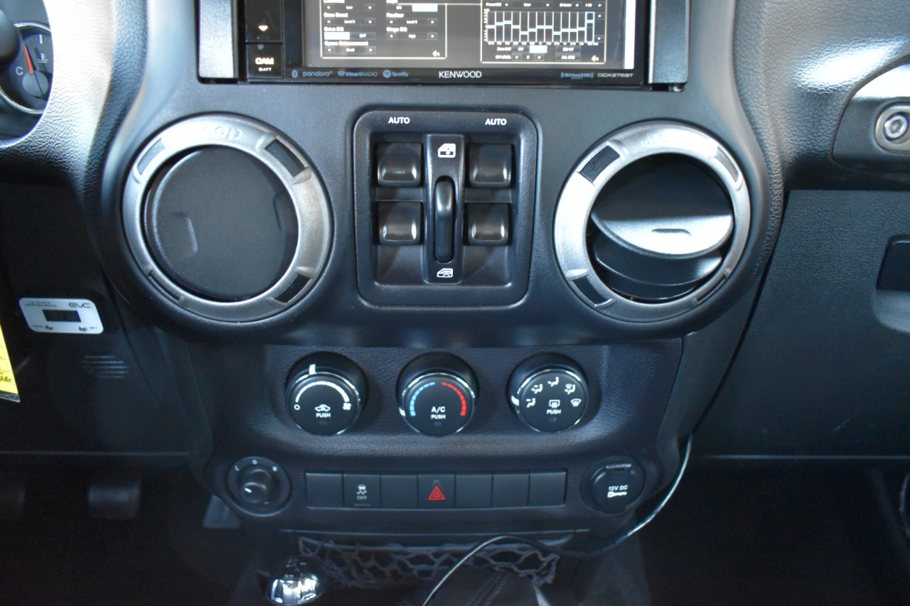 Jeep Wrangler Unlimited Sport 4WD 2017