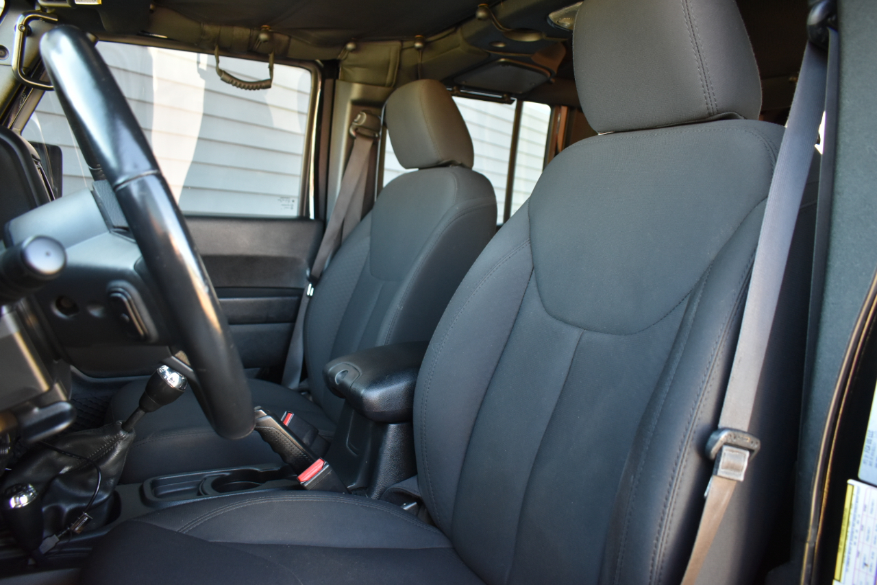 Jeep Wrangler Unlimited Sport 4WD 2017