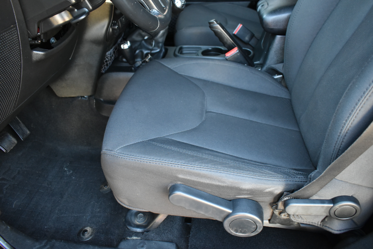 Jeep Wrangler Unlimited Sport 4WD 2017