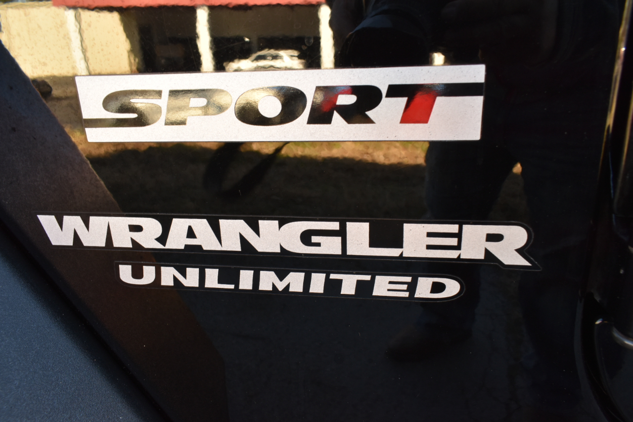 Jeep Wrangler Unlimited Sport 4WD 2017