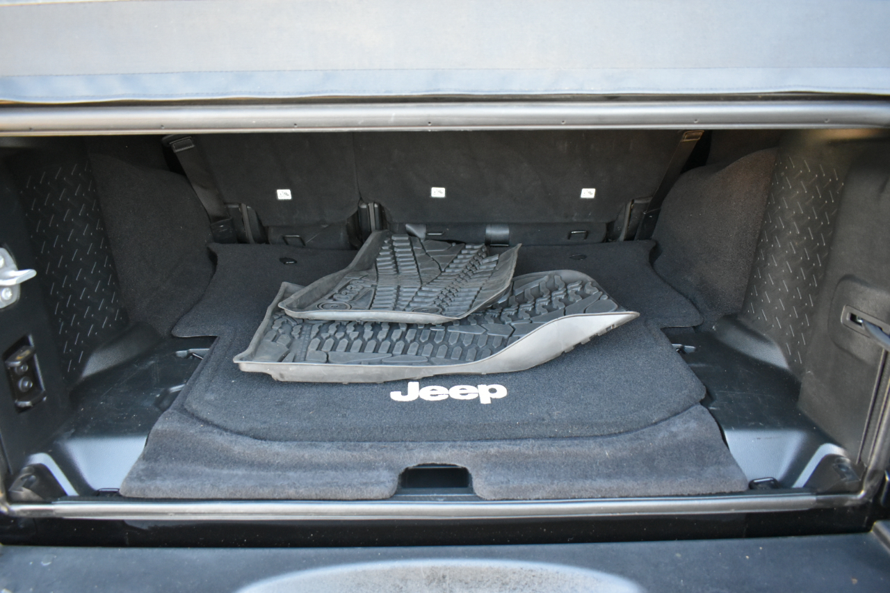 Jeep Wrangler Unlimited Sport 4WD 2017