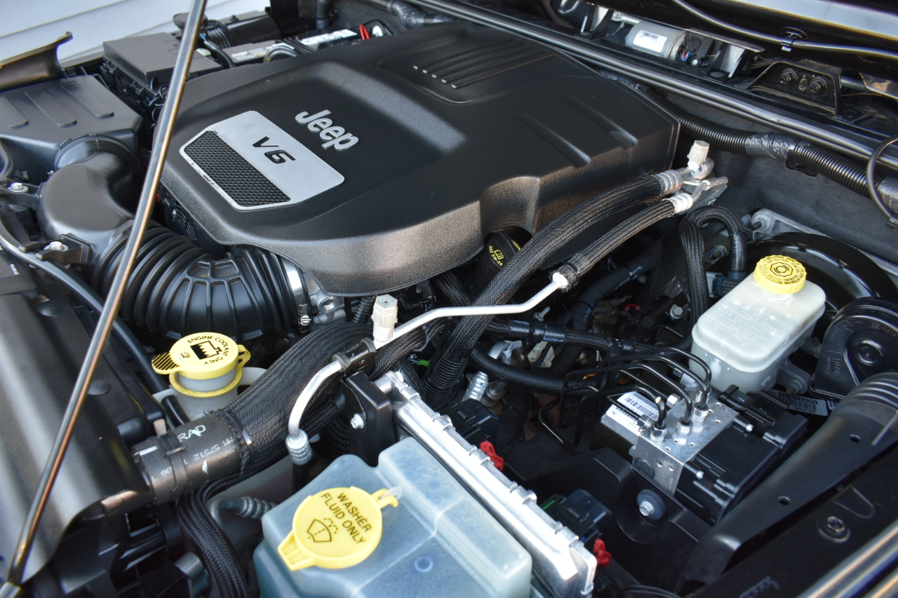 Jeep Wrangler Unlimited Sport 4WD 2017