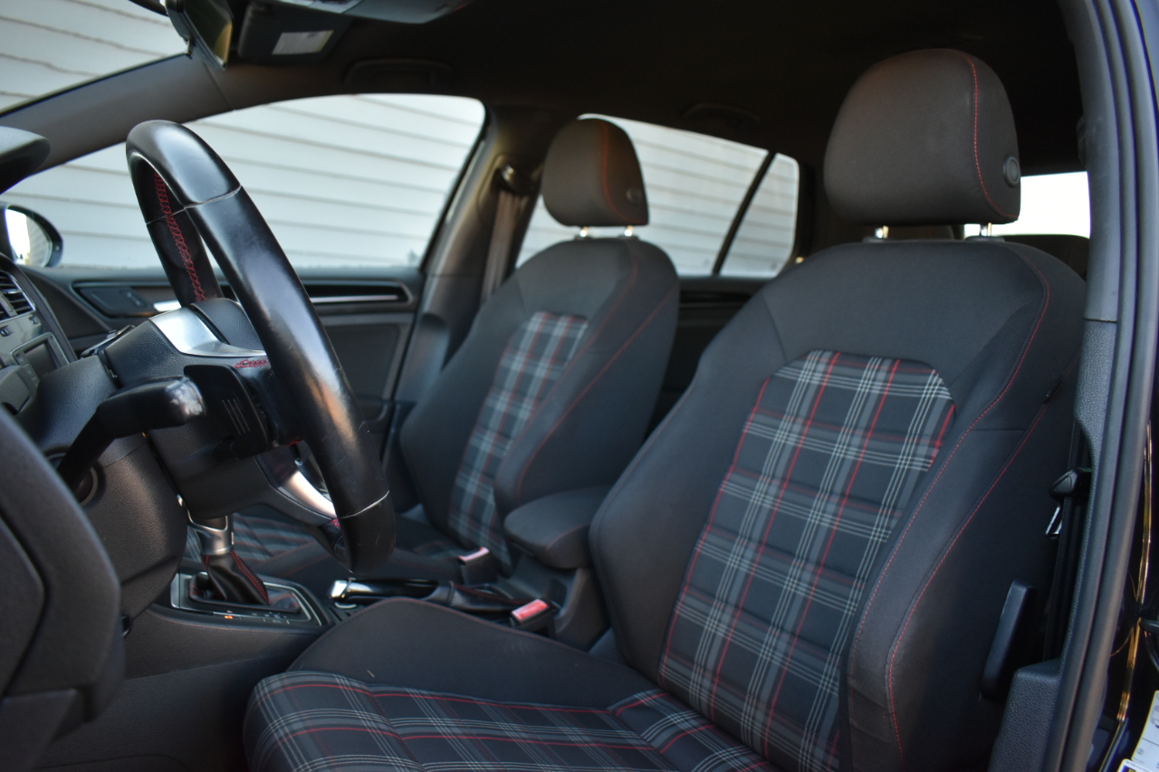 Volkswagen Golf GTI S 6A 4-Door 2017