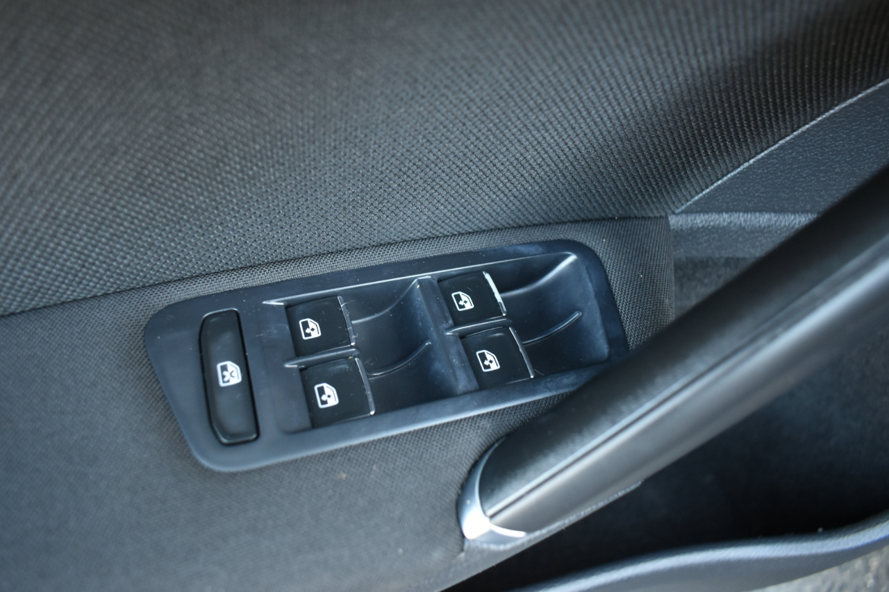 Volkswagen Golf GTI S 6A 4-Door 2017