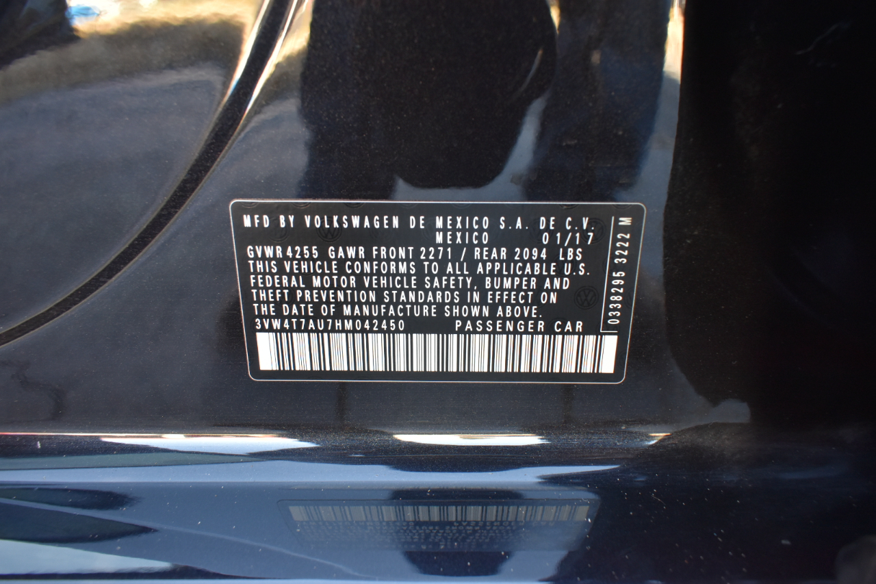 Volkswagen Golf GTI S 6A 4-Door 2017