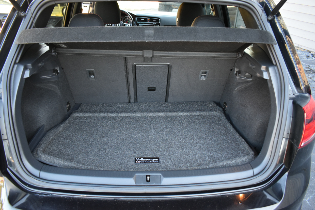 Volkswagen Golf GTI S 6A 4-Door 2017