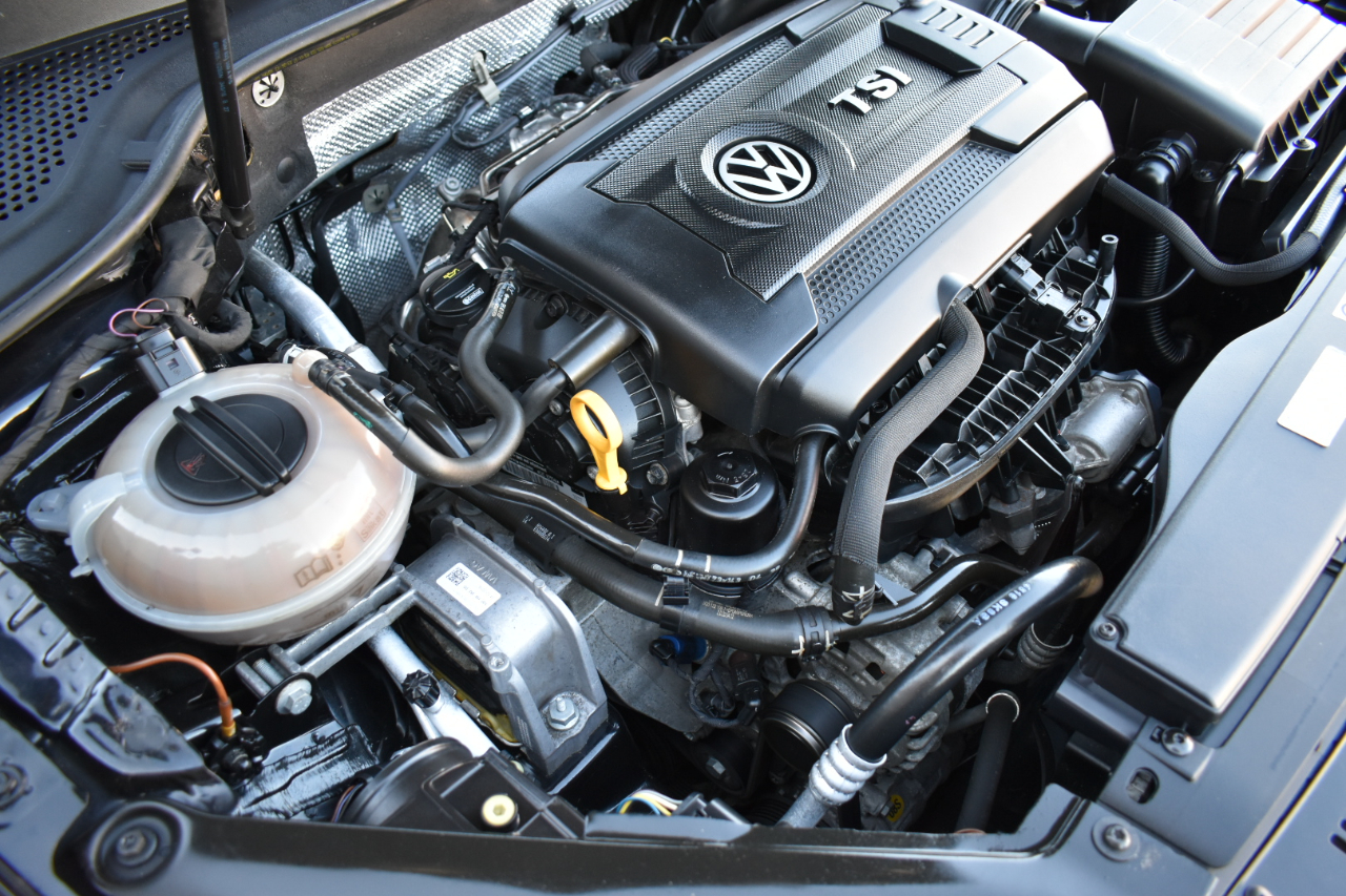 Volkswagen Golf GTI S 6A 4-Door 2017