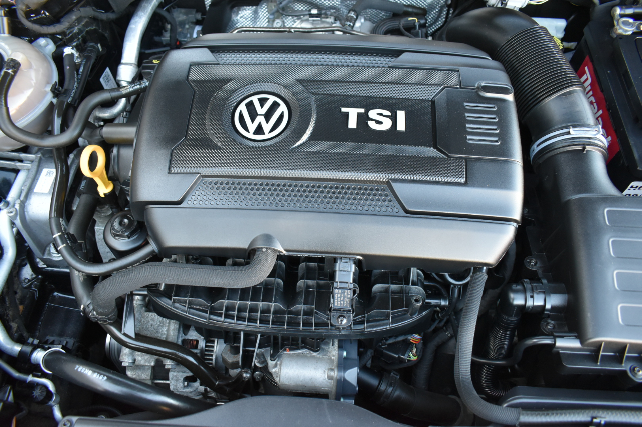 Volkswagen Golf GTI S 6A 4-Door 2017