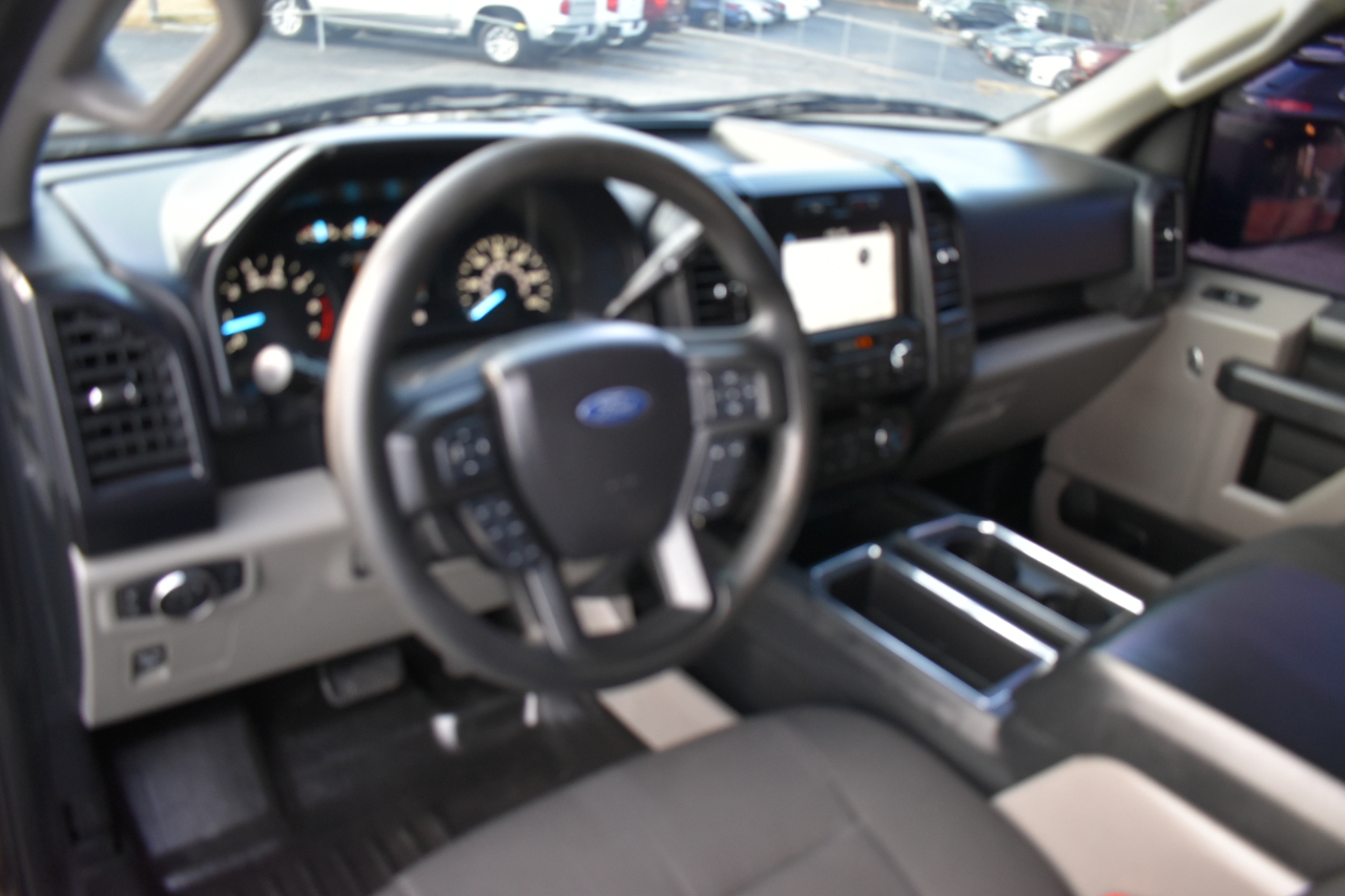 Ford F-150 4WD SuperCrew 145" STX 2019