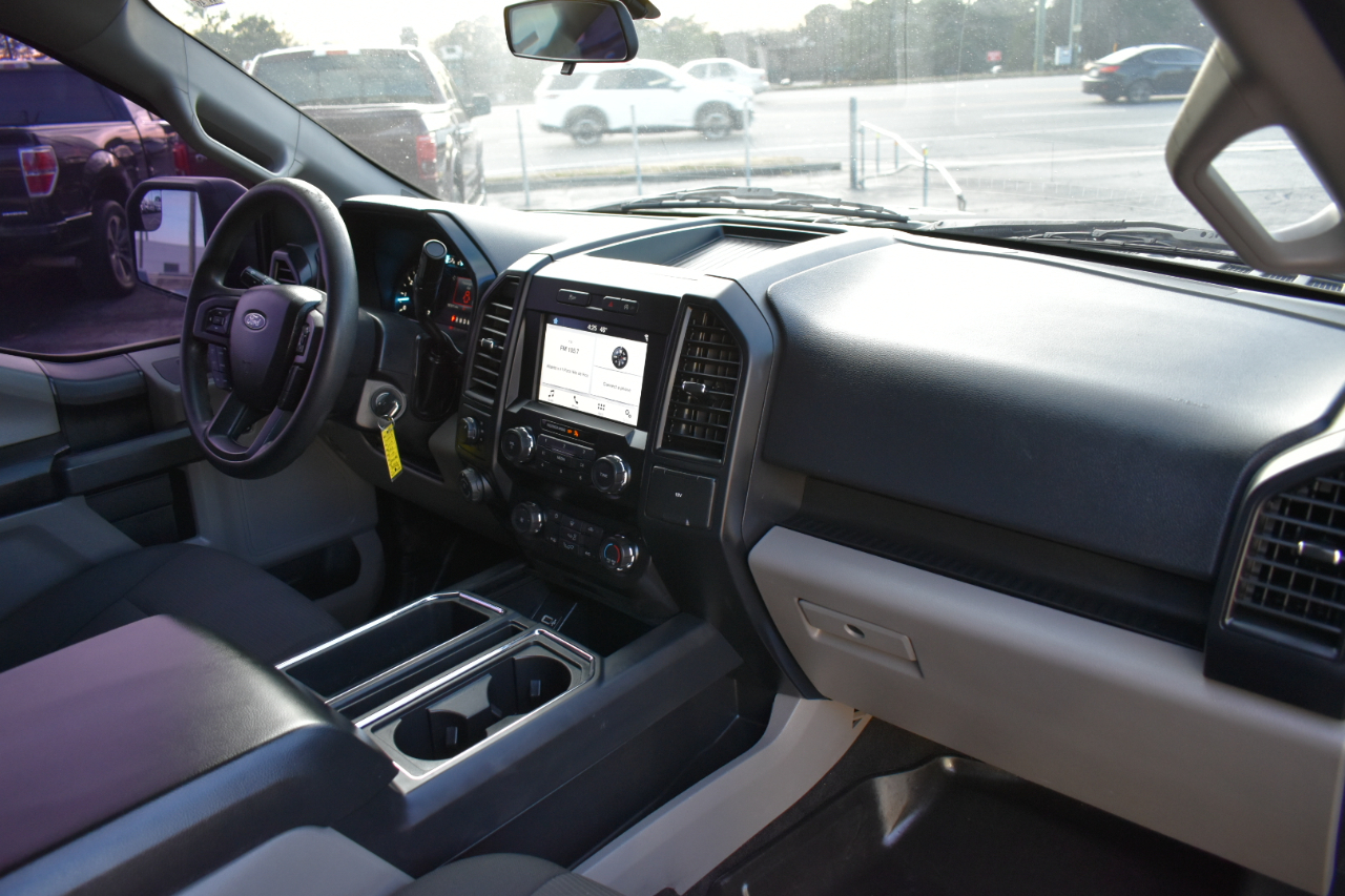 Ford F-150 4WD SuperCrew 145" STX 2019