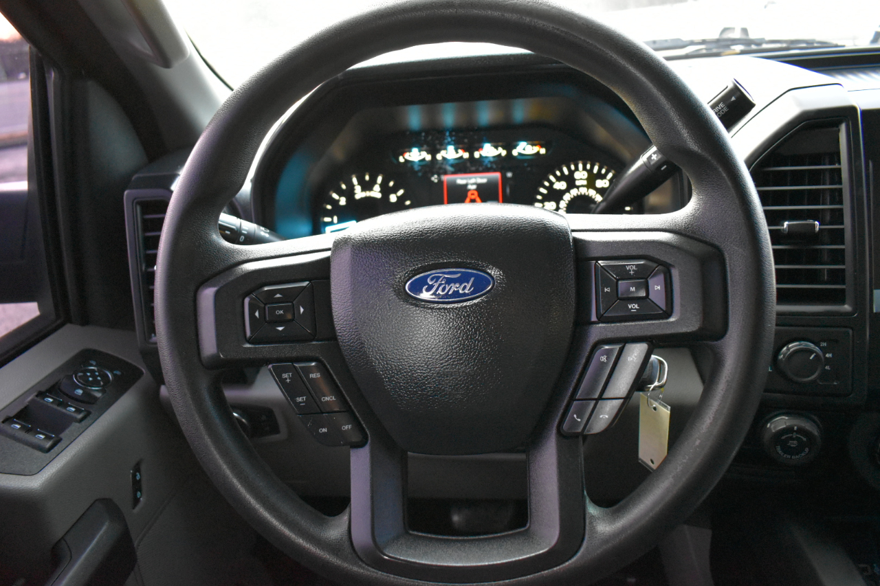 Ford F-150 4WD SuperCrew 145" STX 2019