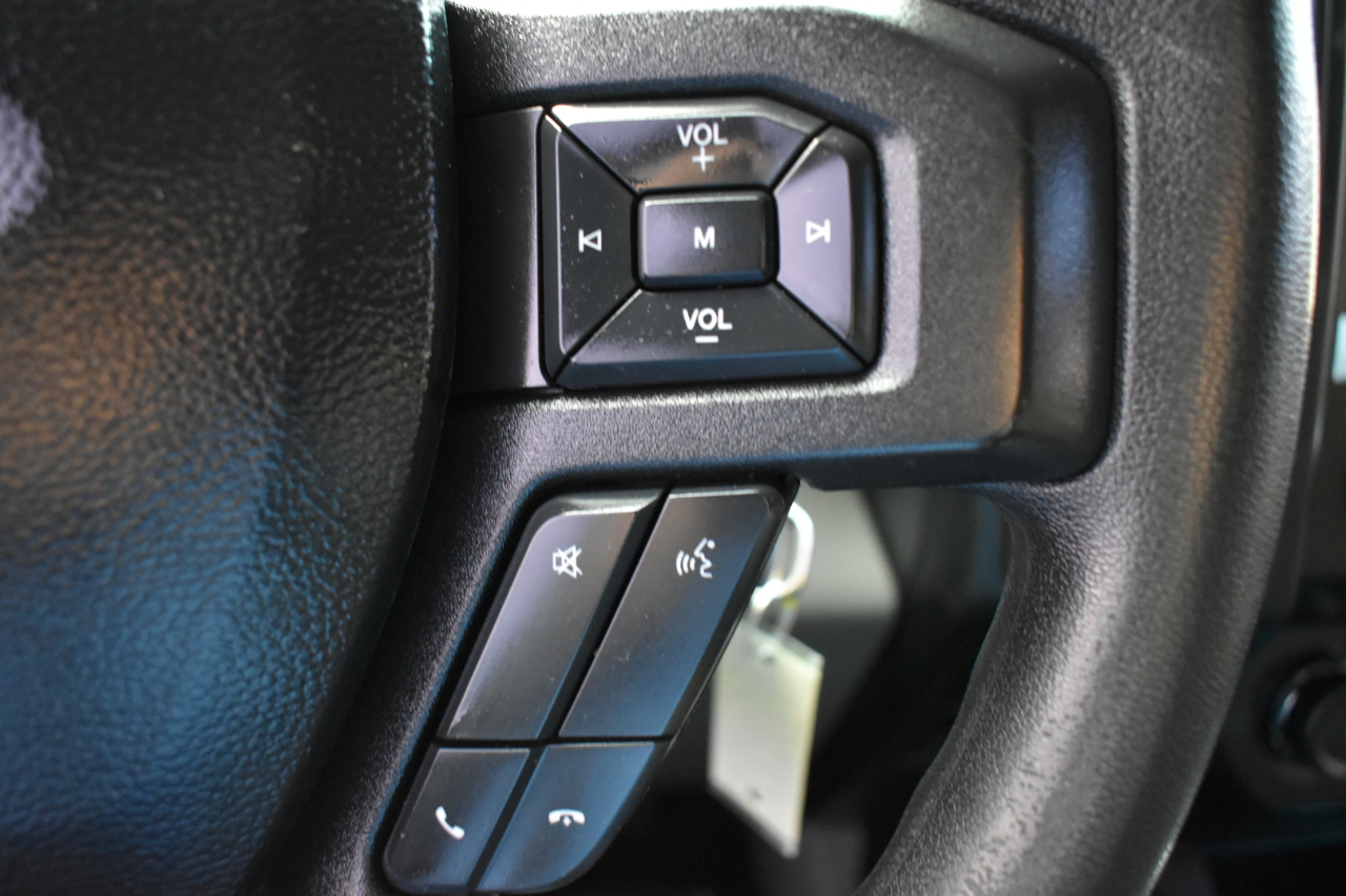 Ford F-150 4WD SuperCrew 145" STX 2019