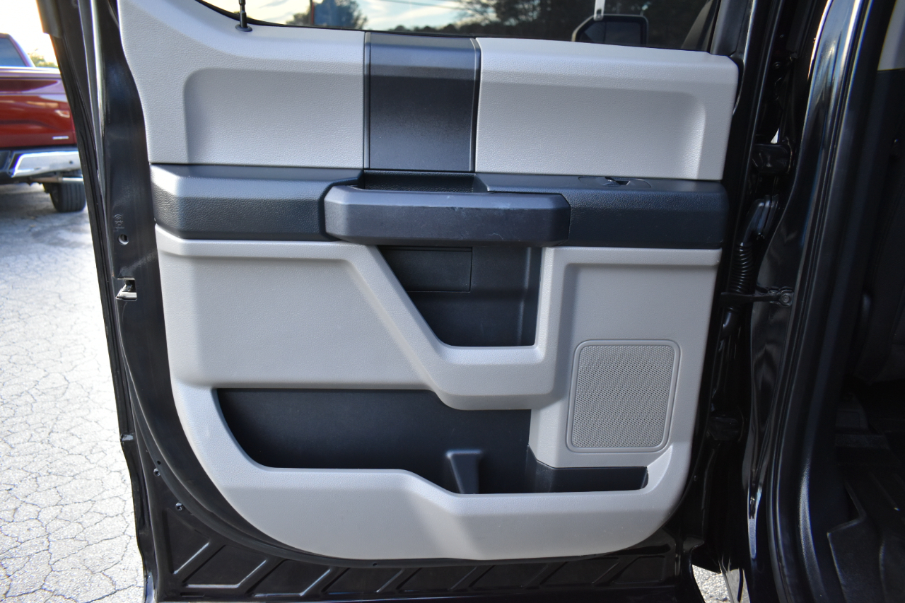 Ford F-150 4WD SuperCrew 145" STX 2019