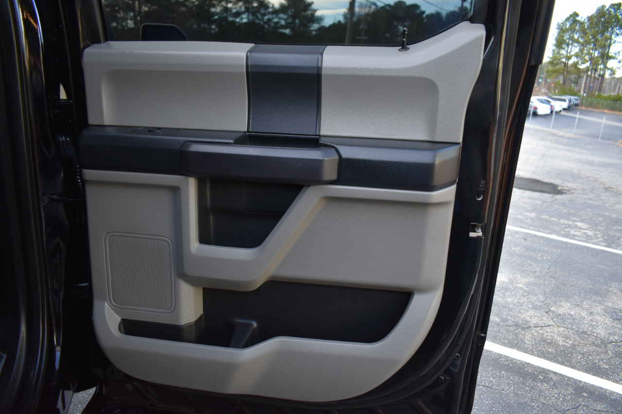 Ford F-150 4WD SuperCrew 145" STX 2019