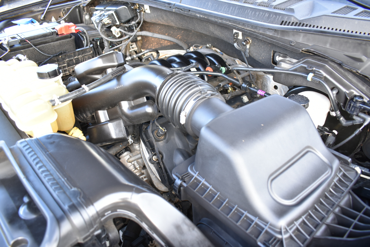 Ford F-150 4WD SuperCrew 145" STX 2019