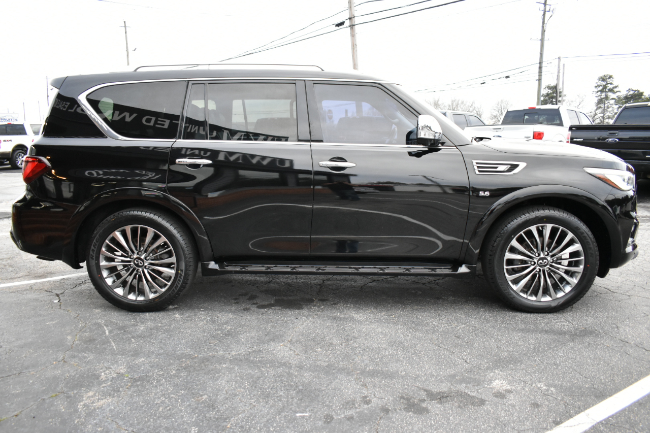 Infiniti QX80 LUXE 4WD 2019