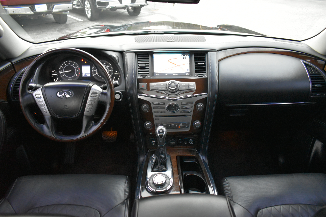 Infiniti QX80 LUXE 4WD 2019